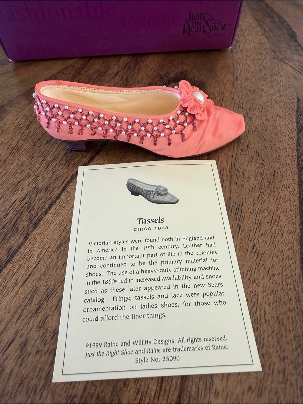 New Just The Right Shoe By Raine Tassels 25090 Vintage 2001